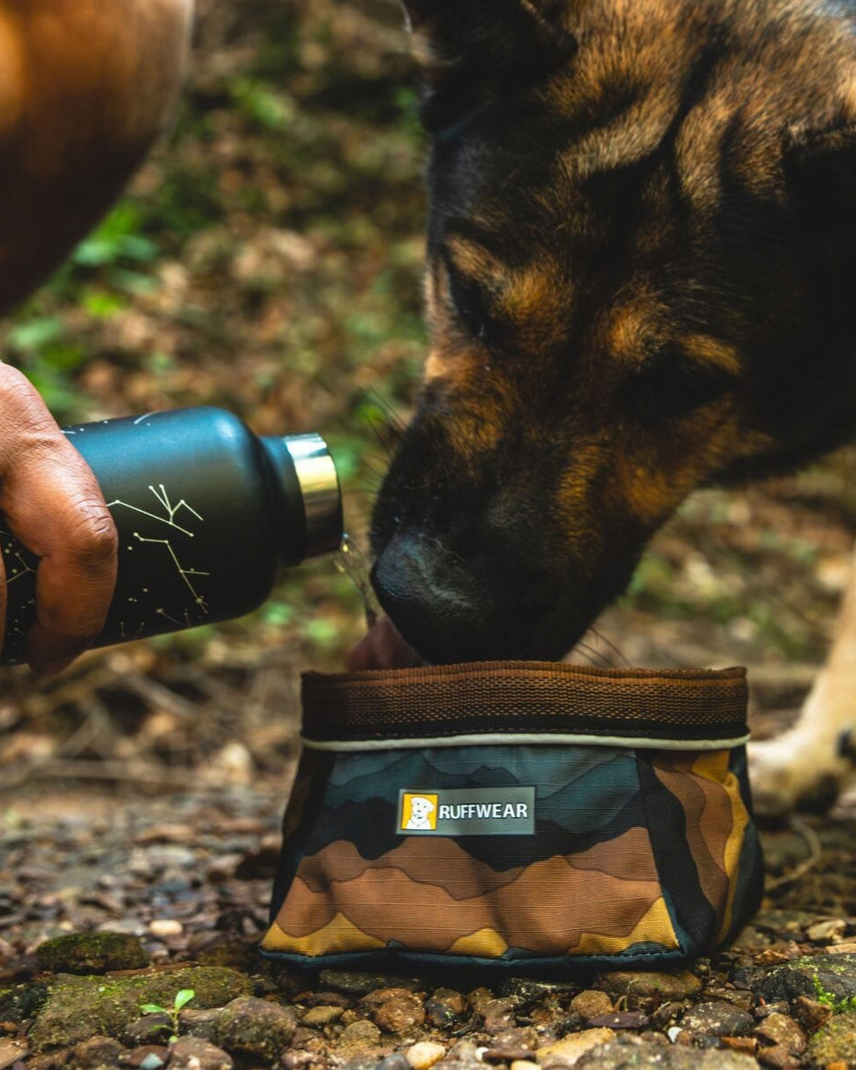 Katlanabilir Köpek Mama ve Su Kabı Ruffwear Quencher