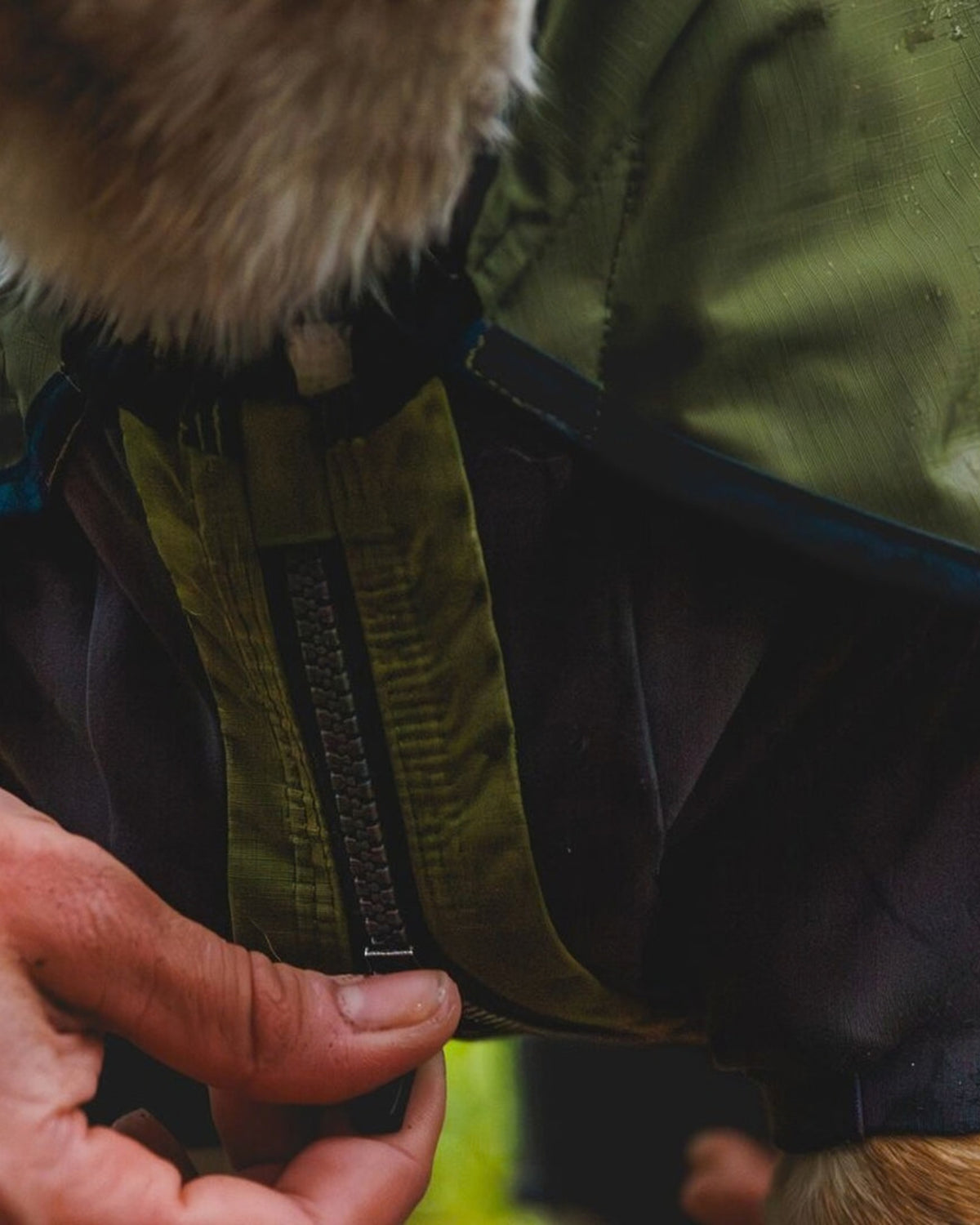 Köpek Yağmur Tulumu Lacivert Ruffwear Sun Shower
