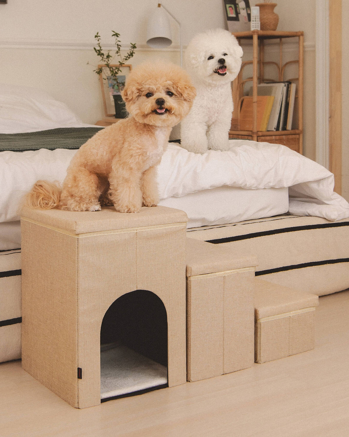 Kulübeli ve Saklama Kutulu Katlanabilir Bej Köpek Merdiveni Puppia CuddleClimb Storage Stairs