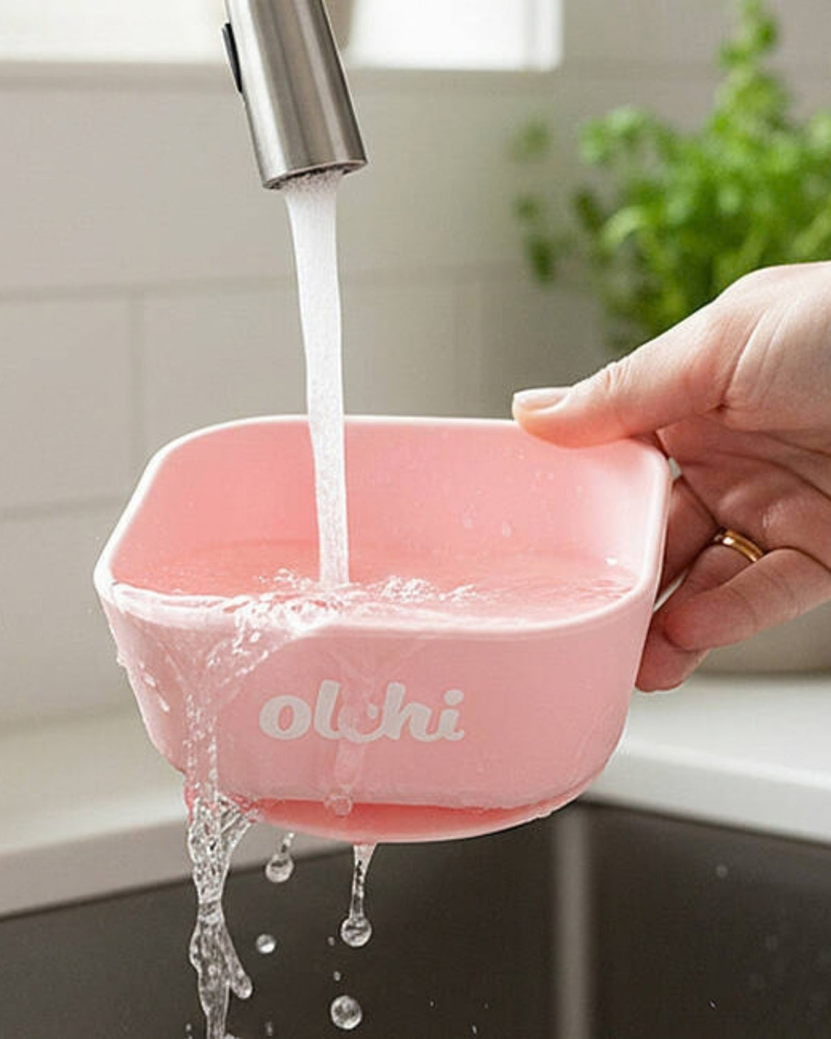 Vakumlu Tabanlı Kaymaz Pembe Silikon Köpek Mama ve Su Kabı Olchi Silicone Bowl